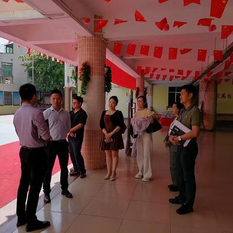 “匠心筑均衡 实干促发展 ”——美兰区教育局领导莅临我校指导义务教育均衡发展工作