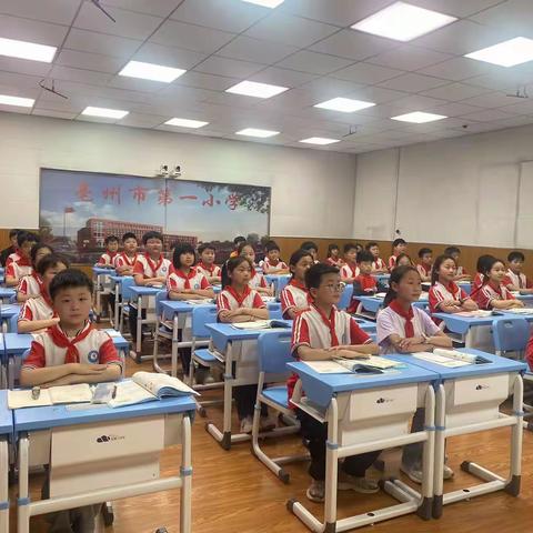 同课异构展风采，异彩纷呈显匠心——午汲镇第二学区四年级科学教研活动