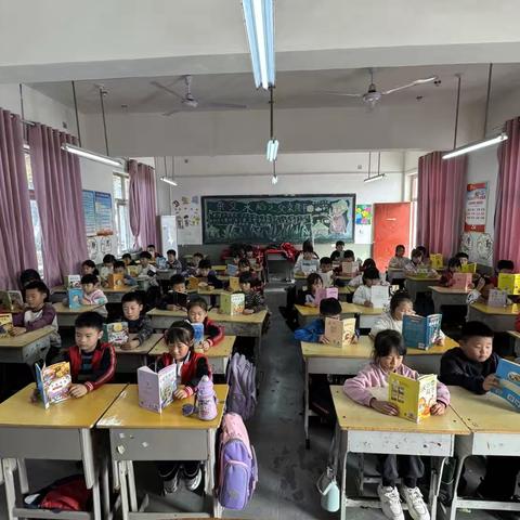 阅读，点亮智慧的灯塔——魏庄街道参木社区学校