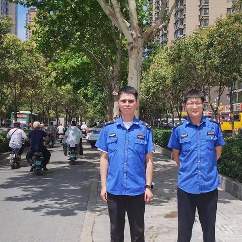 高温下的坚守，用汗水守卫城市美丽