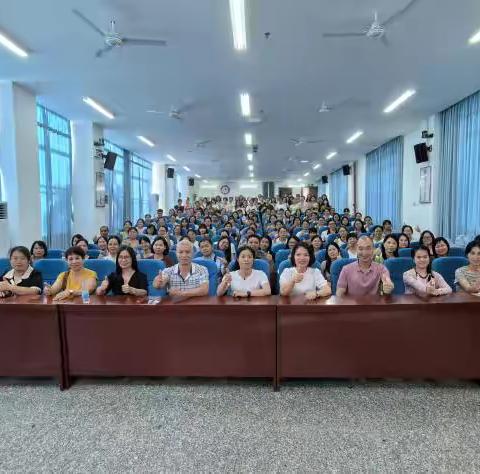聚焦整本书阅读 共研教学新策略 ——记胜利小学语文教师线上培训活动