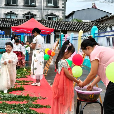 “浓情端午，粽情一夏”————都拉敏朵阳幼儿园端午亲子活动