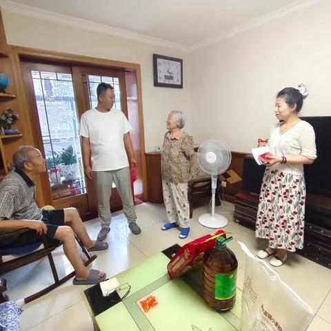 “红色七月，党旗飘扬” 渭滨街社区开展七一慰问系列活动