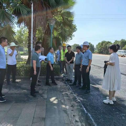 余干县县委书记胡斌一行前往鄱余高等级公路余干段连接线改造工程调研