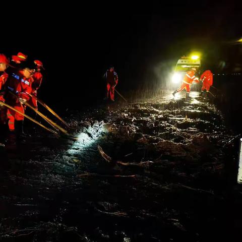 湟源公路总段风雨夜中战水毁