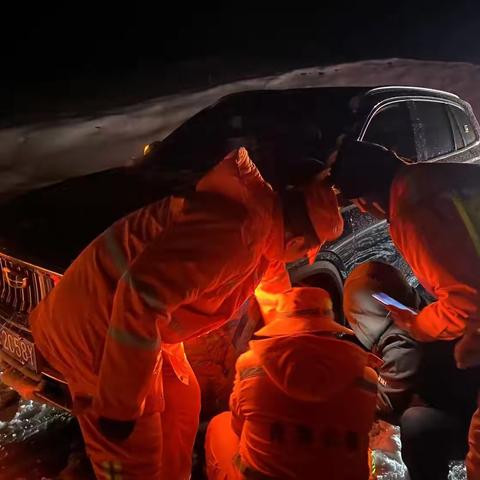 勠力同心战风雪 齐心协力保畅通 ——湟源公路总段打响2024年清雪保通“第一枪”