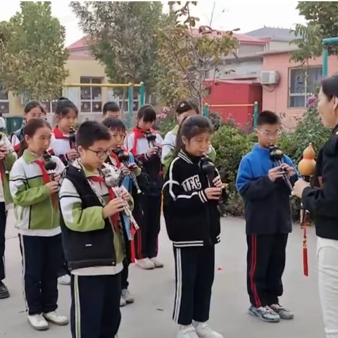 “关爱学生幸福成长”辛庄营乡大马庄学校葫芦丝社团活动纪实