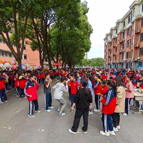 春暖花开日，科技筑梦时