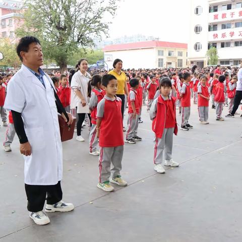 防火于心间 安全伴身边—云南元江红军小学消防应急疏散演练活动