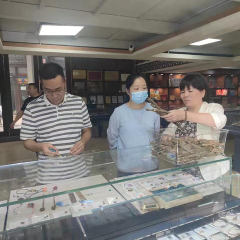 皇桐镇领导到海口走访调研沉香产业品牌发展情况