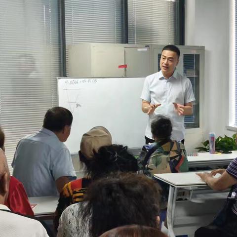 巧手绘漆扇 古韵润生活——北虹桥社区开展非遗漆扇手工制作活动 ‍ ‍