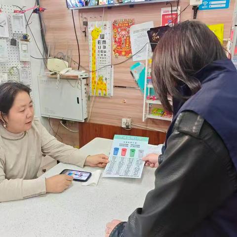 工农街道赫郡社区开展“践行垃圾分类，共建美好家园”垃圾分类宣传活动