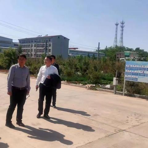 区发改局到南部新城考察重点项目情况