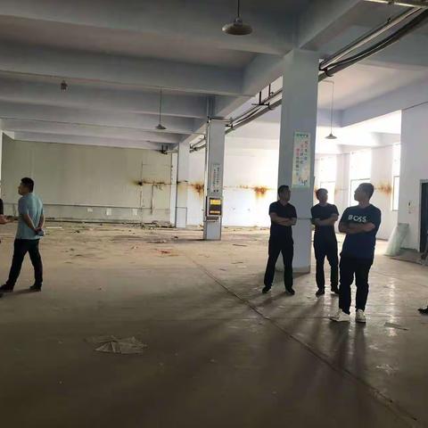区投资促进局到南部新城实地考察厂房
