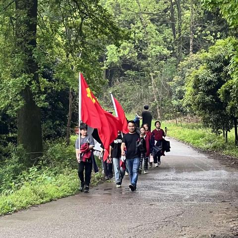 “清明祭英烈，传承红色精神”主题活动——绍水镇白沙中心小学