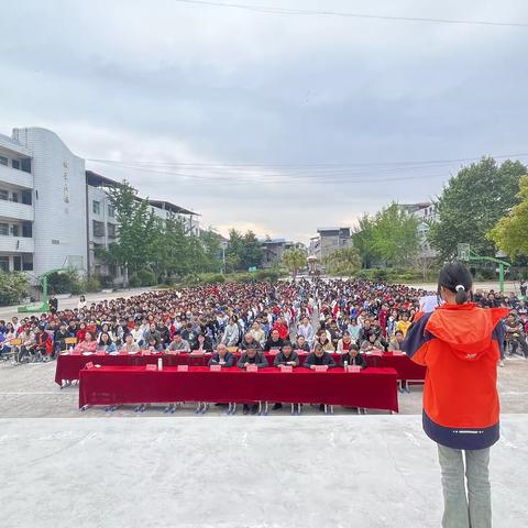 美好校园，不“欺”而遇——观桥中学“预防校园欺凌，共建和谐校园”主题演讲比赛