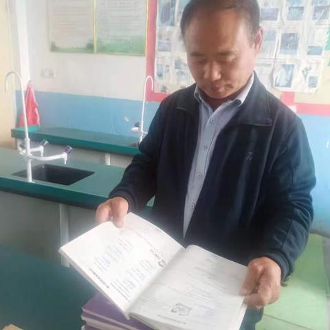 深耕奋进谋发展    扎实常规显实效          ——馆驿镇靳口小学教学常规检查