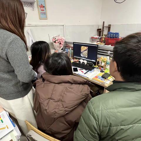 智汇学科赛场，勇攀青春巅峰—柳州市前茅中学英语学科知识竞赛
