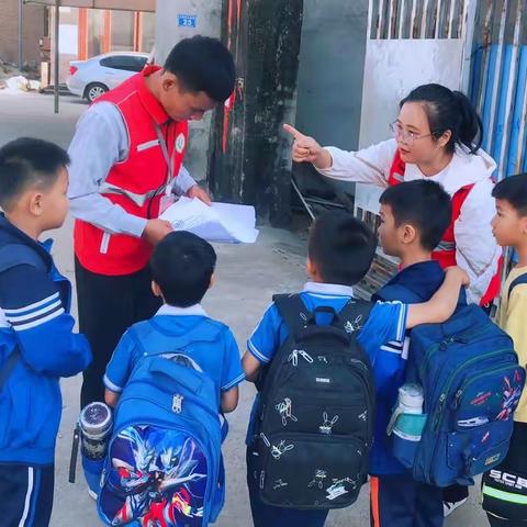 网格员开展“护苗”宣传