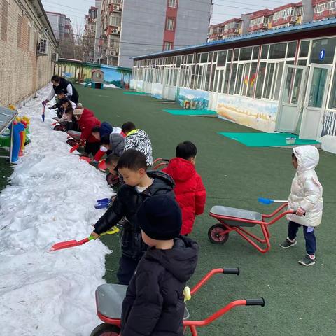 邂逅冬天-最美童年——西辛幼儿园小五班玩雪趣味多