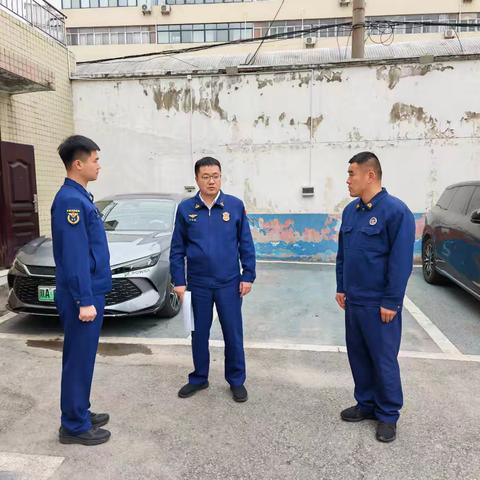 鄠邑区消防救援大队政委马云鹏指导沣京路站建设及作战训练安全工作