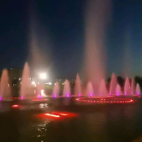 墨色幕下·光水诗章