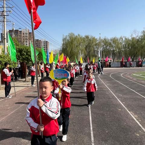 运动青春 快乐无限——永宁县第三小学春季运动会 二（7）班