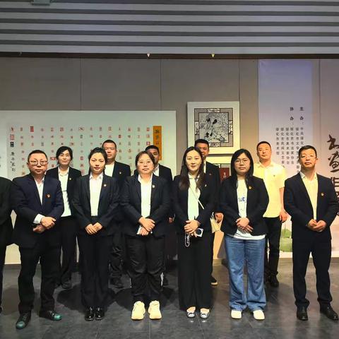 绥化市局（公司）党员参加“翰墨丹青颂廉韵”廉洁文化进机关书画作品展活动