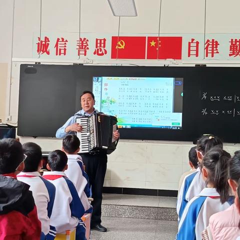 奏响音乐华章，共探教学之美 ——香水小学尹泽灵音乐名师工作室 活动纪实