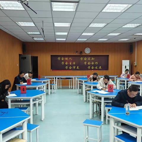 师生同考，共研共进 ﻿——油田一中北校区期中考试特别行动