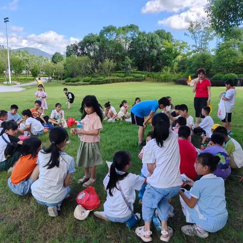 九龙小学四（1）班户外野餐活动