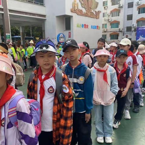 [走进.航空，放飞梦想]——绵阳市富乐实验小学三年级十五班研学活动