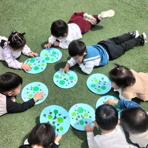 宝华开发区幼儿园托马斯班：“嗨，小蝌蚪”