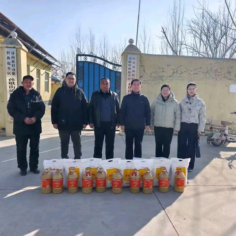 槐荫区城管局赴“第一书记”派驻村开展春节走访慰问活动