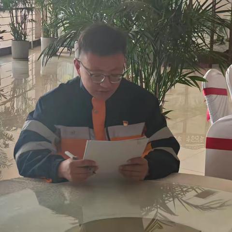 机械化维修二车间道岔三工队党支部组织生活会