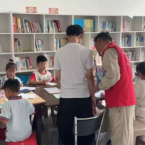 银发护童守平安 电力初心暖盛夏 国网睢宁县供电公司退休员工护航青少年安全度夏