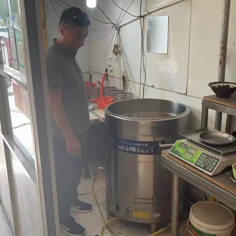 吴庄社区开展燃气安全排查工作