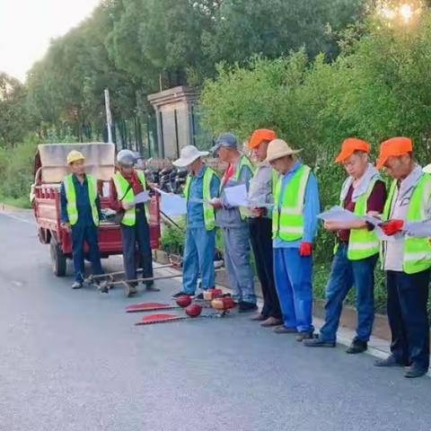 山河建设绿化养护公司加强安全生产管理，做好防暑降温工作