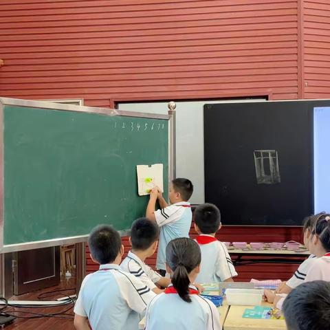 青蓝携手 薪火相传——2024年海口市滨海第九小学教育集团“青蓝工程”师带徒验收课活动（科学专场）