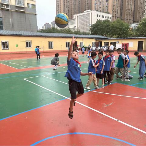 小篮球，大梦想——西安市太元路学校（小学部）篮球社团展示