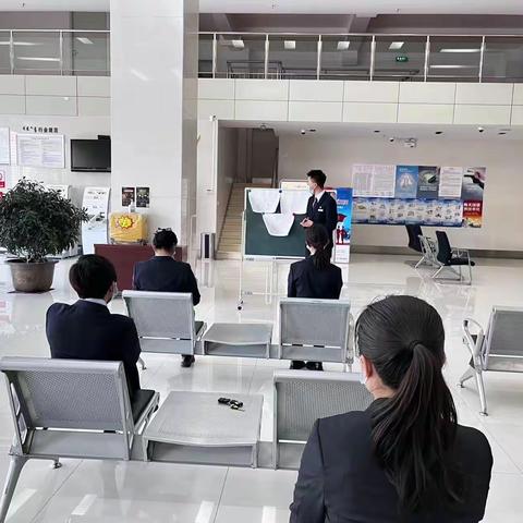 锡林东街支行5月防抢演练