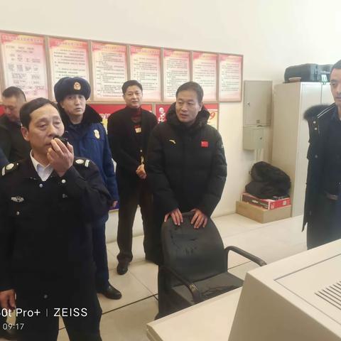 阿城区委书记孙钊带队深入辖区人员密集场所开展消防安全检查（图）