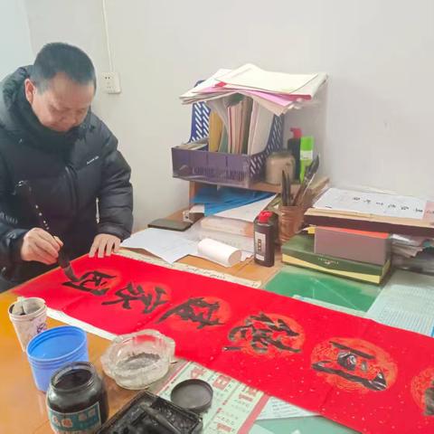 【我要上省运 临渭展风采】佳苑社区开展新春送福联暖心活动