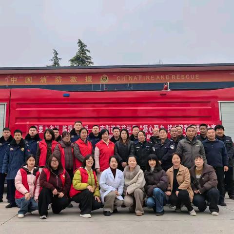 我要上省运 临渭展风采——佳苑社区举办“凝心聚力 拔出精彩”拔河比赛