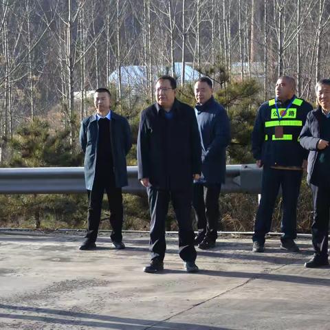 分局综合评价组对马堡公路超限检测站年度工作进行综合评价