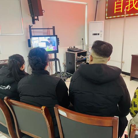 铁塔寺社区开展求职经验分享交流会