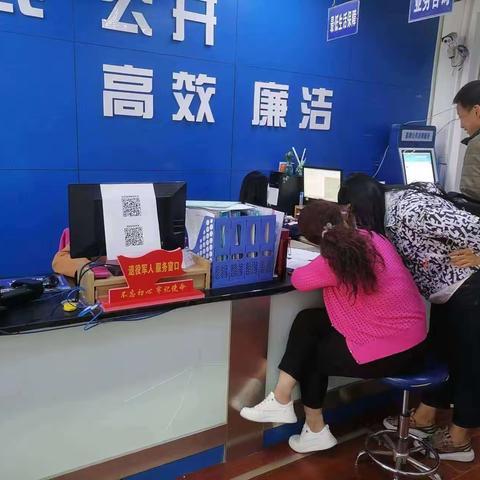 红西村社区  真心实意当好为民服务的“服务员”