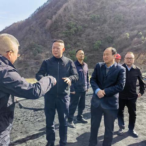 县委常委常务副县长深入陕西五洲矿业股份有限公司开展尾矿库安全检查