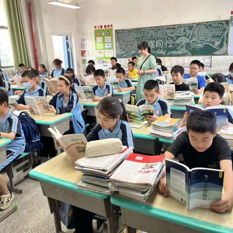 有书共读，悦读越美—岳麓区第二小学1703班班级共读活动