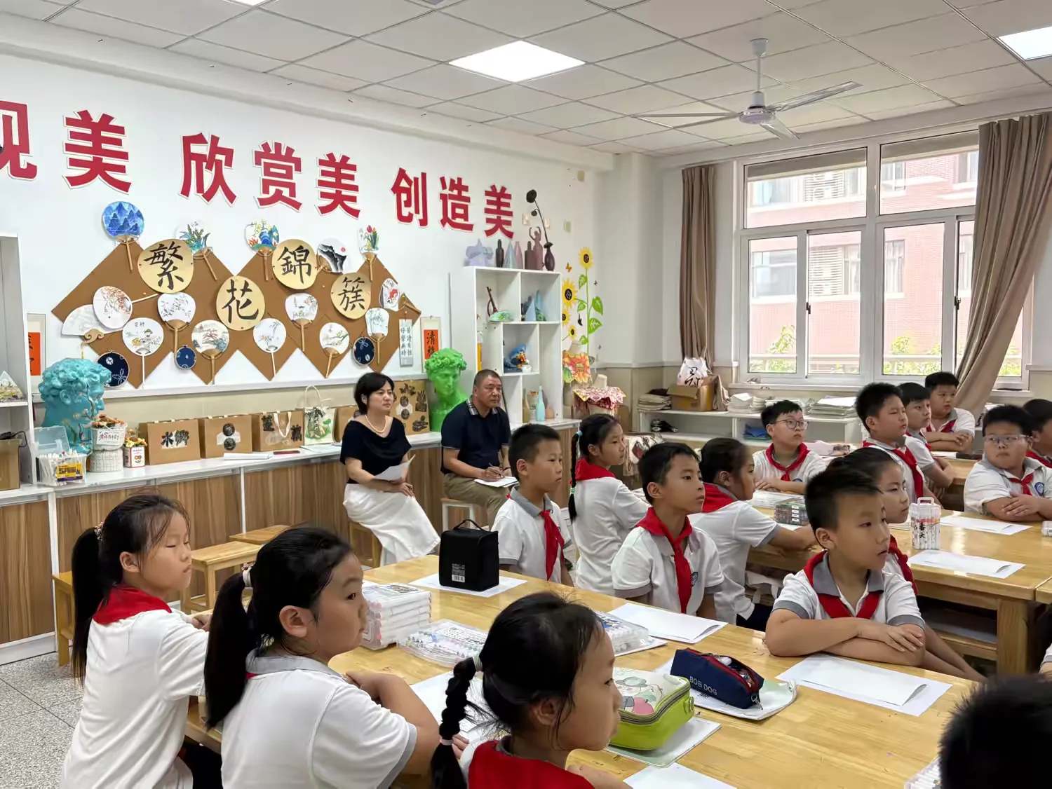 简篇-【灵美龙小·校本教研】“金陵好课堂”:龙潭中心小学美术大单元“同课异构”实践探索校本研修系列活动(二)